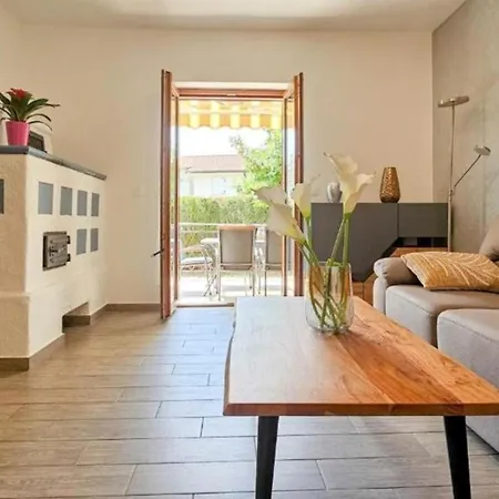 Marlene By Gasthuis Bužinija